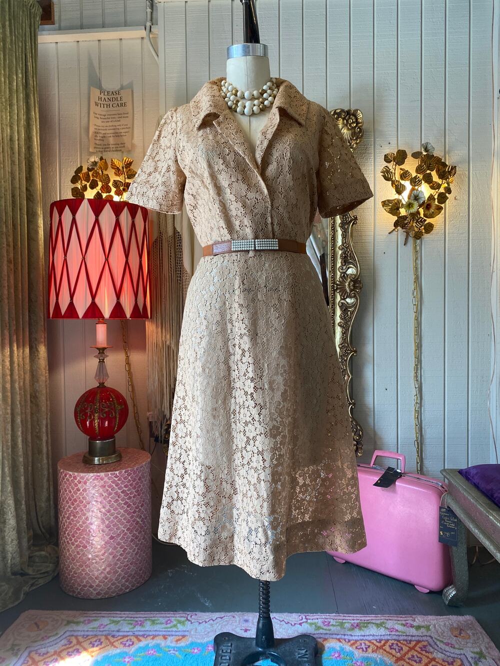 vintage 1940s sheer beige lace dress, 40s fashion, daisy, timeless classic, lg